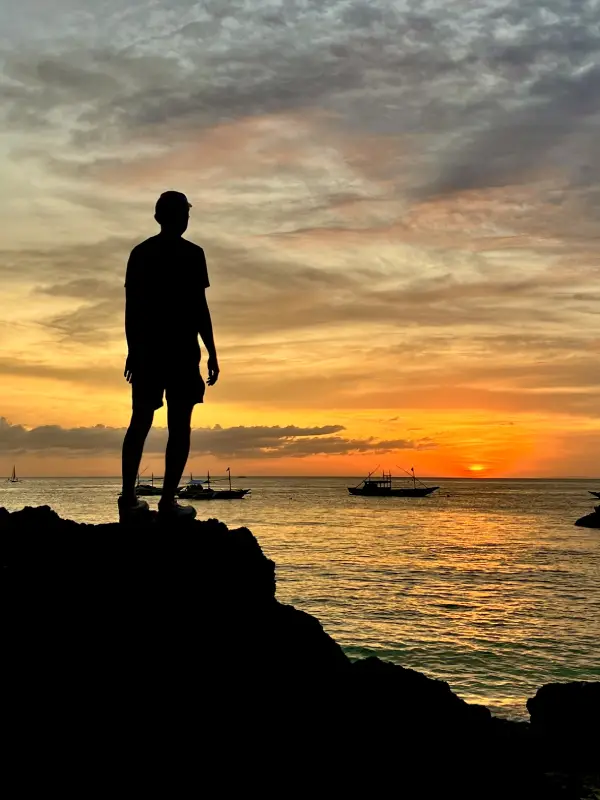 Boracay's incredible sunsets - diniwid beach lookout